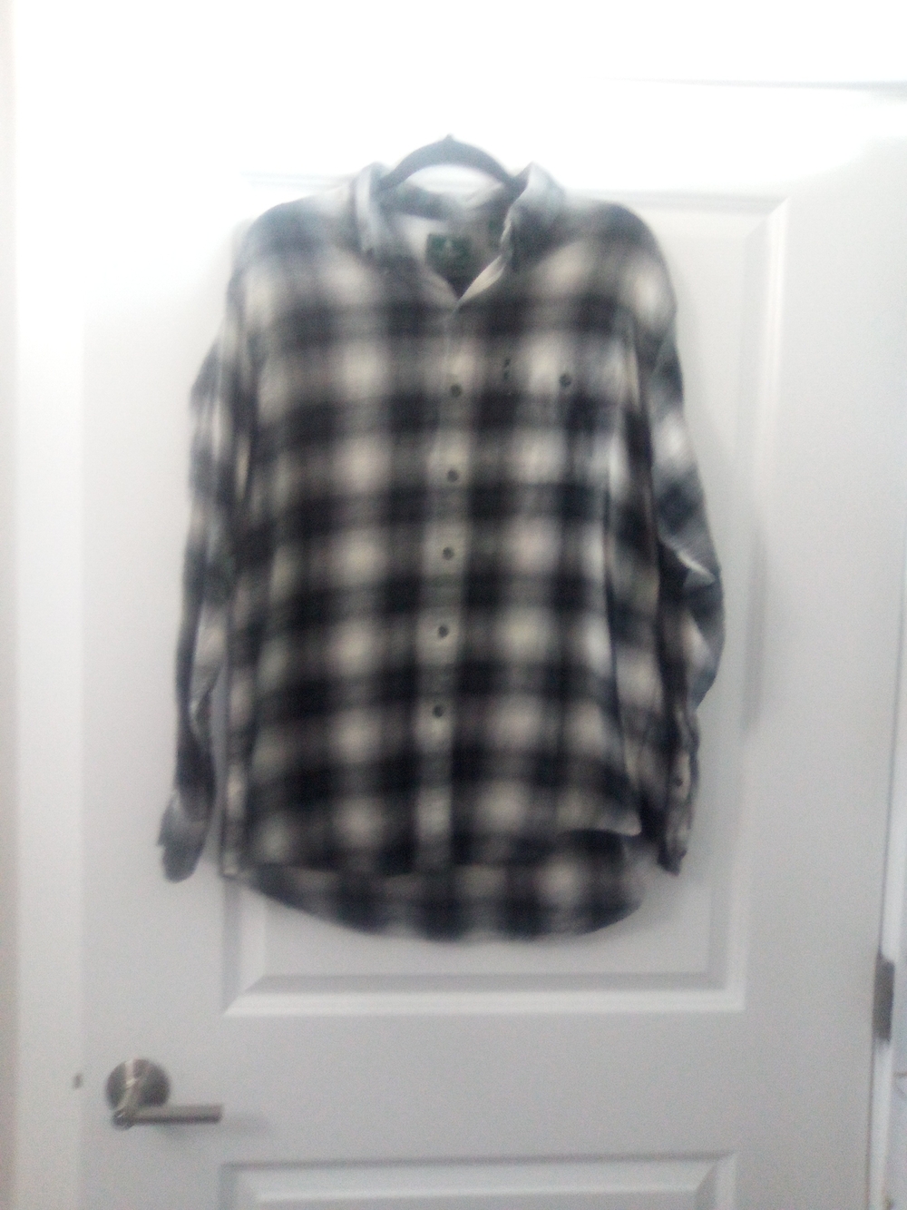 90s Style Black & White Plaid Men's Button-Up Shirt Size Large